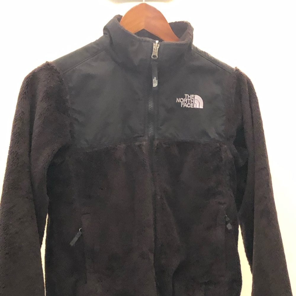 Black North Face jacket